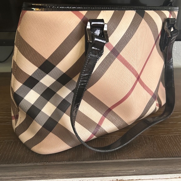 Burberry bag - Picture 3 of 5